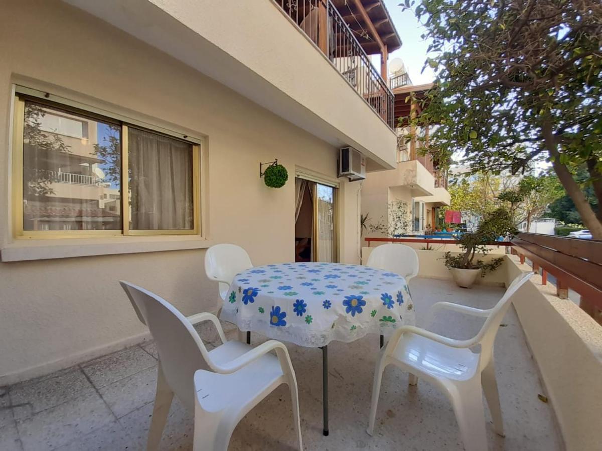 Albert'S Apartment Mackenzie 001 لارنكا المظهر الخارجي الصورة